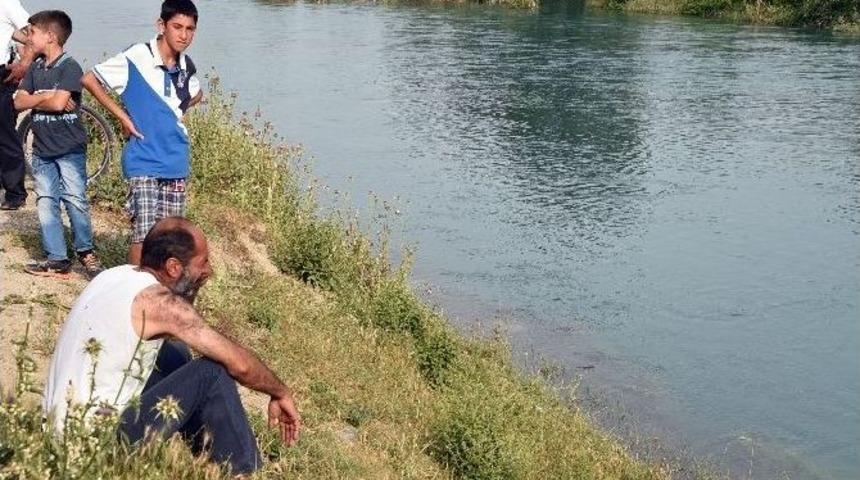 Suriyeli &Ccedil;ocuk Irmakta Boğuldu