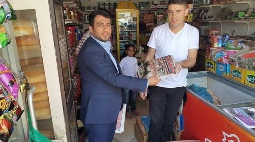 Muradiye&rsquo;de &lsquo;eski T&uuml;rkiye&rsquo; Gazetesi Dağıtımı