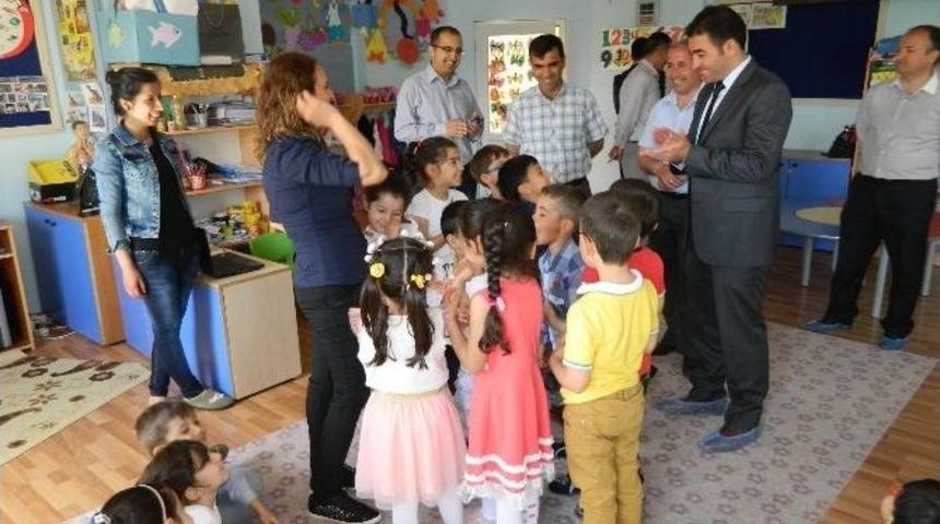 Kaymakam Irgatoğlu, İl&ccedil;edeki Okulları Ziyaret Etti