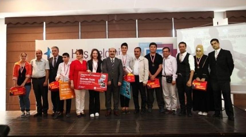 Davranış G&uuml;zeli Yarışması&rsquo;nda Dereceye Giren &Ouml;ğrenciler Belli Oldu