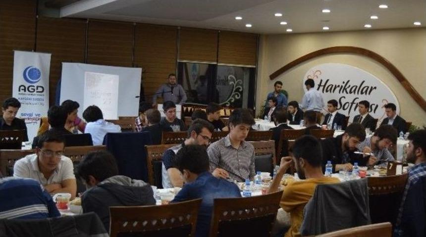 Agd Kayseri&rsquo;de Mezuniyet Coşkusu