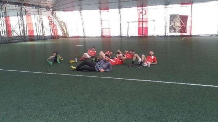 Hakemler Ma&ccedil;a Ge&ccedil; Kaldı