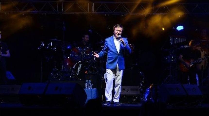 Turkcell&rsquo;in Torun Tombalak Şenliği&rsquo;nde Gen&ccedil;ler Ve Aile B&uuml;y&uuml;kleri Buluştu