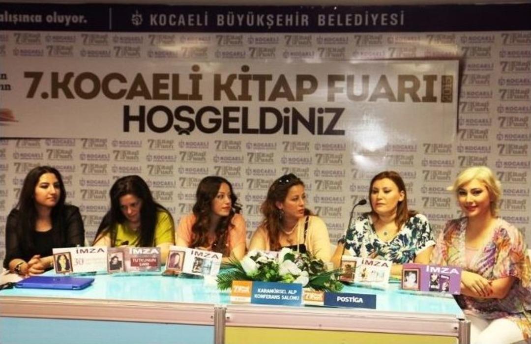 Yazar S&ouml;yleşileri Son Ana Kadar S&uuml;rd&uuml;