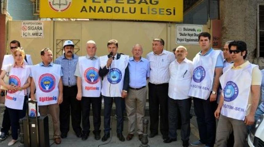 Adana'da Okul M&uuml;d&uuml;rleri Bı&ccedil;aklandı, Sendikalar Tepki G&ouml;sterdi