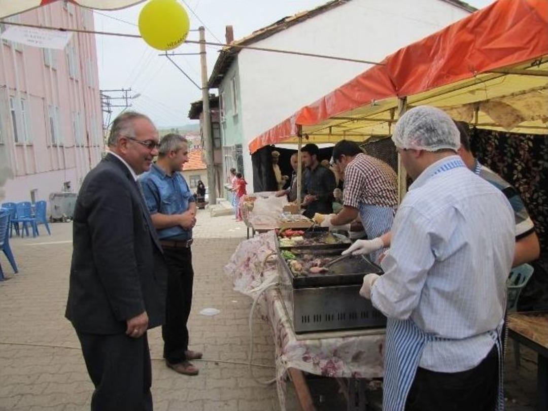 Hisarcık&rsquo;ta Eğitim Yararına Gıda Kermesi