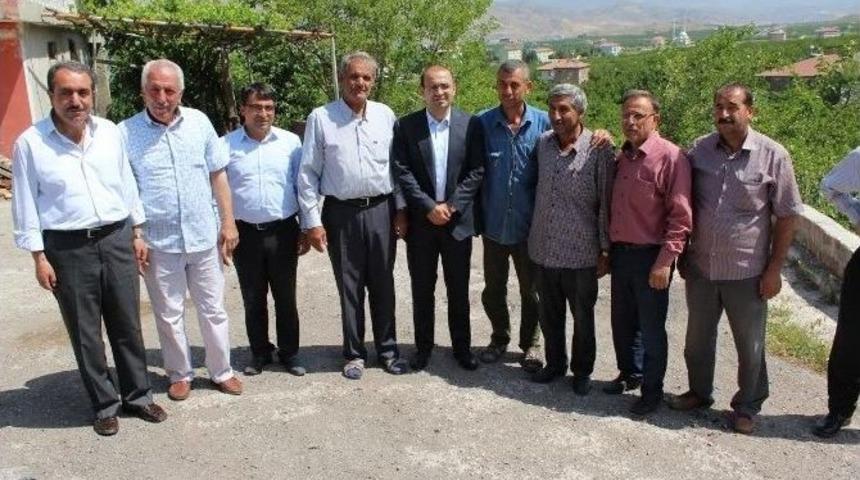 &Ouml;zhan, Kalelilerle Bir Araya Geldi