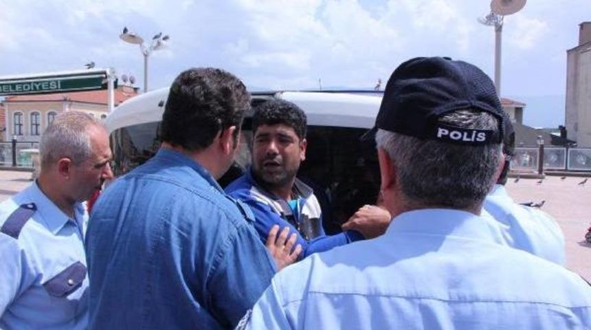 İşsizlik Bunalımına Girdi, Intihara Kalkıştı