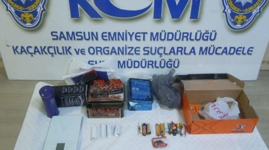 İnternet Kafede Satışa Hazır Uyuşturucuyla Yakalandı