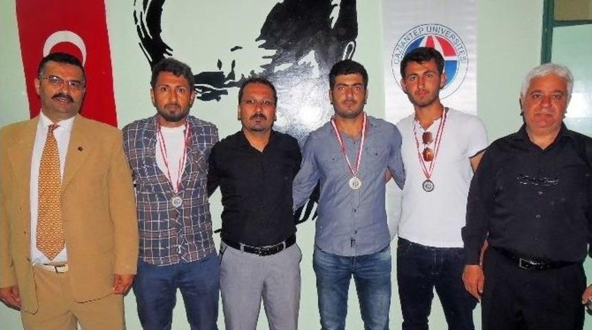 İslahiye Myo&rsquo;da Masa Tenisi Turnuvası