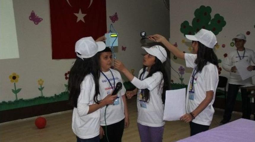 Hakkari&rsquo;de T&uuml;bitak Bilim Fuarı A&ccedil;ıldı