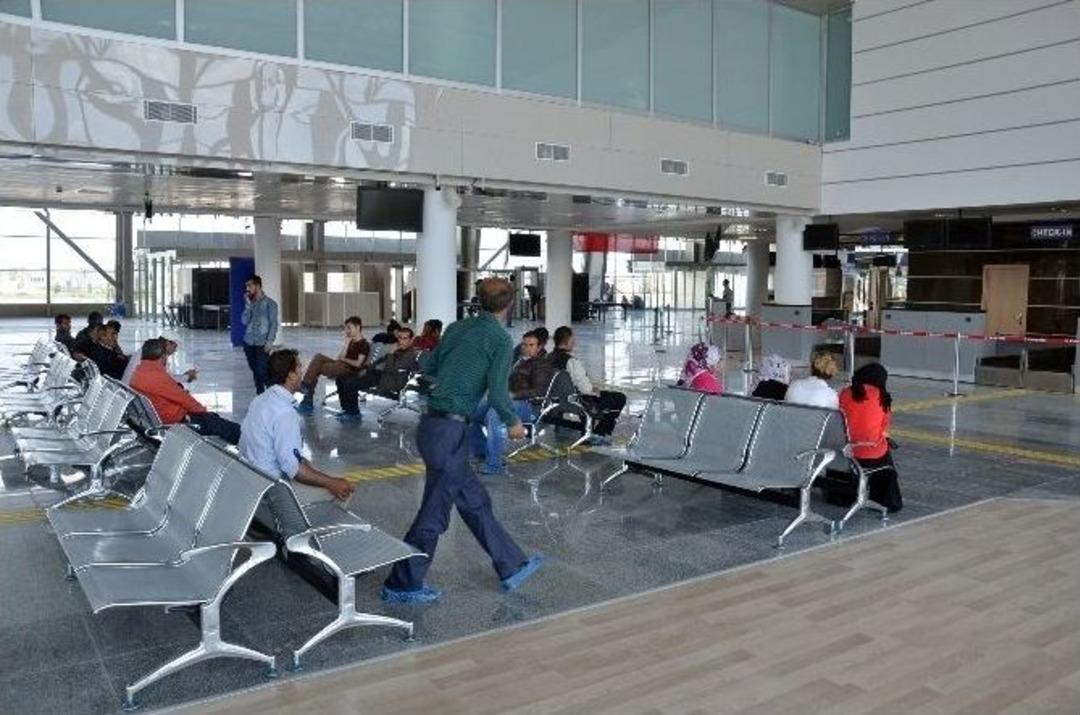 Y&uuml;ksekova U&ccedil;maya Hazır