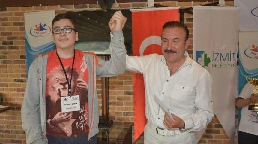 Karikat&uuml;r Yarışması Yapıldı