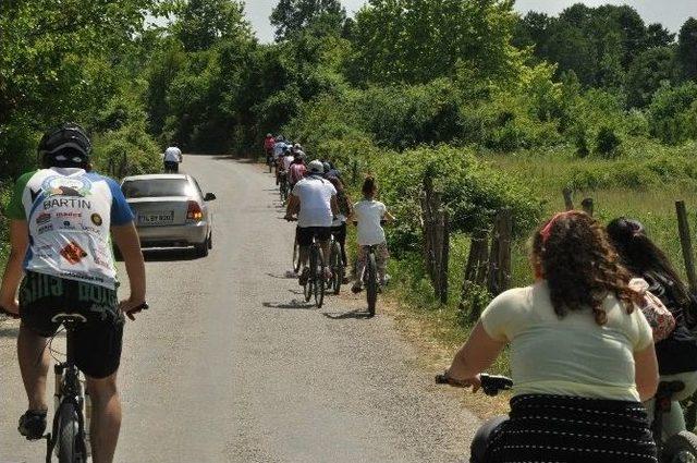 Pedaldaşlar Derneği Üyeleri Öğrencilerle Buluştu