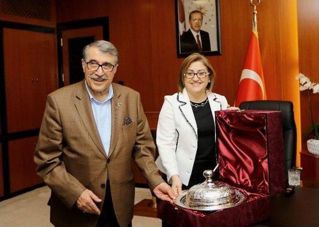 Tbmm Başkanı Çiçek’den Başkan Şahin’e Ziyaret