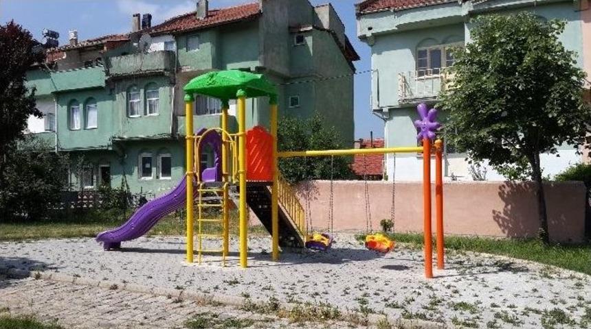 Park Ve Bah&ccedil;elerdeki Oyun Gruplarını Kalite Standartlarına G&ouml;re Yeniliyor