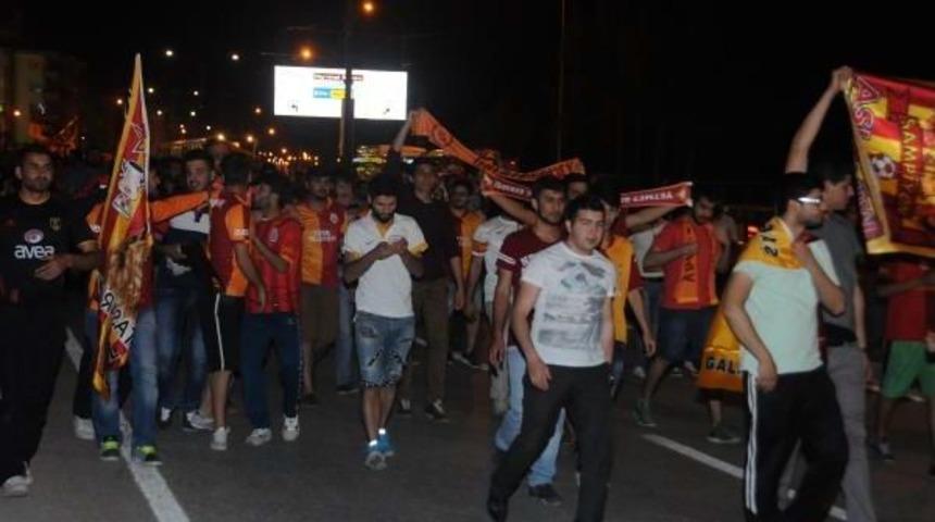Gaziantep'te Galatasaray'ın Şampiyonluğu Kutlandı