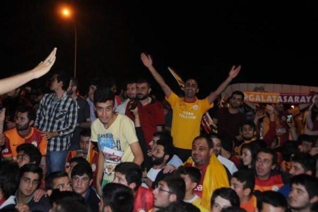 Gaziantep'te Galatasaray'ın Şampiyonluğu Kutlandı