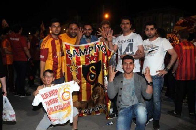 Gaziantep'te Galatasaray'ın Şampiyonluğu Kutlandı