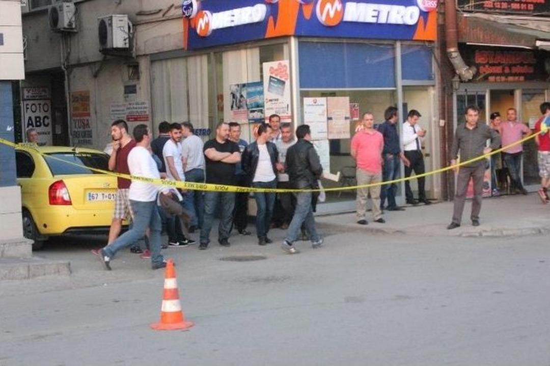 Bakan Yıldız&rsquo;ın Ge&ccedil;iş G&uuml;zergahında Ş&uuml;pheli Paket Paniği