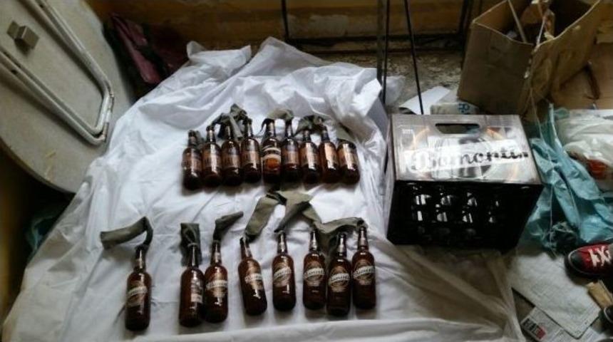 Sdp Kadık&ouml;y B&uuml;rosunda Molotof Ve Pompalı T&uuml;fek Ele Ge&ccedil;irildi