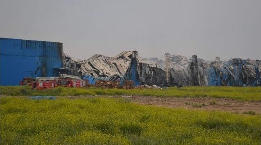 Cam Fabrikasındaki Yangın S&ouml;nd&uuml;r&uuml;ld&uuml;