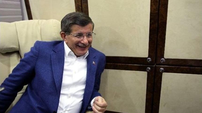 Başbakan Davutoğlu: &ldquo;insanın S&ouml;z&uuml; &rsquo;benim Adım Kemal&rsquo; Demekle Olur Mu?&rdquo;