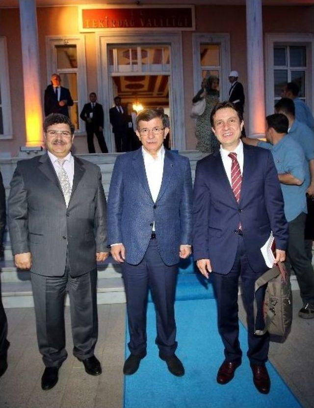 Başbakan Davutoğlu: “insanın Sözü ’benim Adım Kemal’ Demekle Olur Mu?”