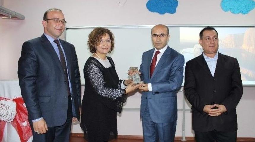 Help Yourself&rsquo;den Vali Demirtaş&rsquo;a &lsquo;barış, Sermaye Ve Eğitim&rsquo; &Ouml;d&uuml;l&uuml;