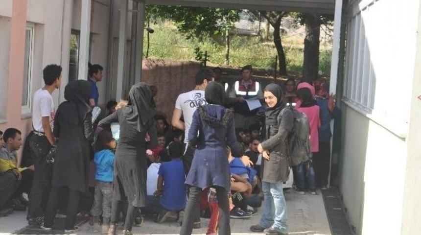 Ayvacık&rsquo;ta 77 M&uuml;lteci Yakalandı