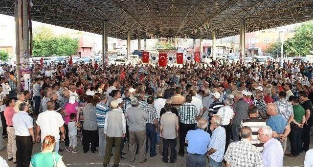 Karalar’dan Miting Gibi Halk Günü