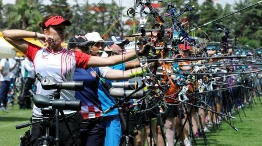 Ok&ccedil;ulukta D&uuml;nya Kupası Heyecanı S&uuml;r&uuml;yor