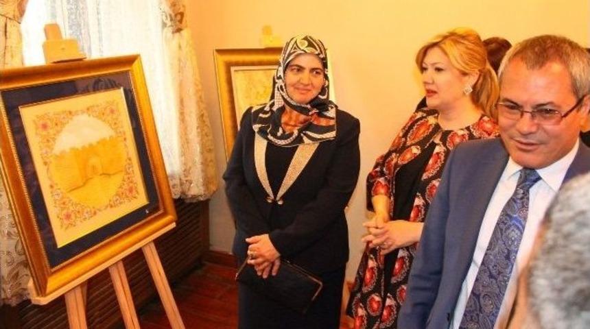 Ardahan&rsquo;da B&uuml;y&uuml;leyen Tezhip Sergisi