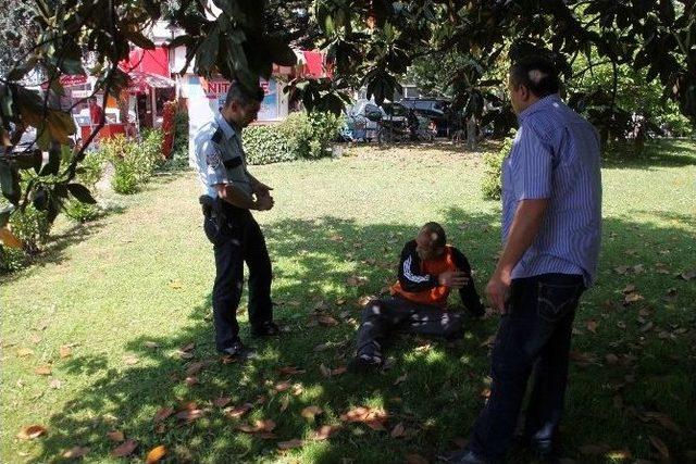 Zonguldak’ta Alkollü Şahıs Ambulansı Ücretli Sandı