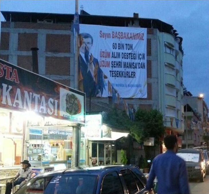 Mhp’li Balkız’dan Ak Parti Pankartına Tepki