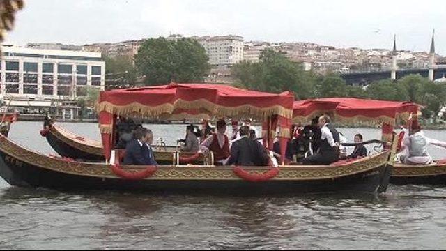 Haliç'te Nostaljik Sandallarla Geziler Başlıyor