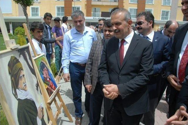 Güzel Sanatlar Lisesi Sergisine Yoğun İlgi