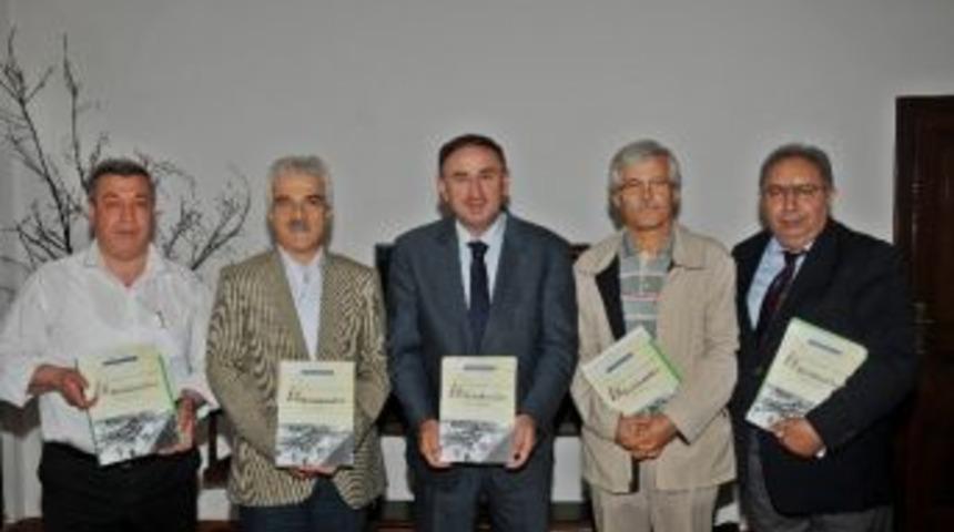 &rsquo;iz Bırakanlar&rsquo; Kitaplaştı