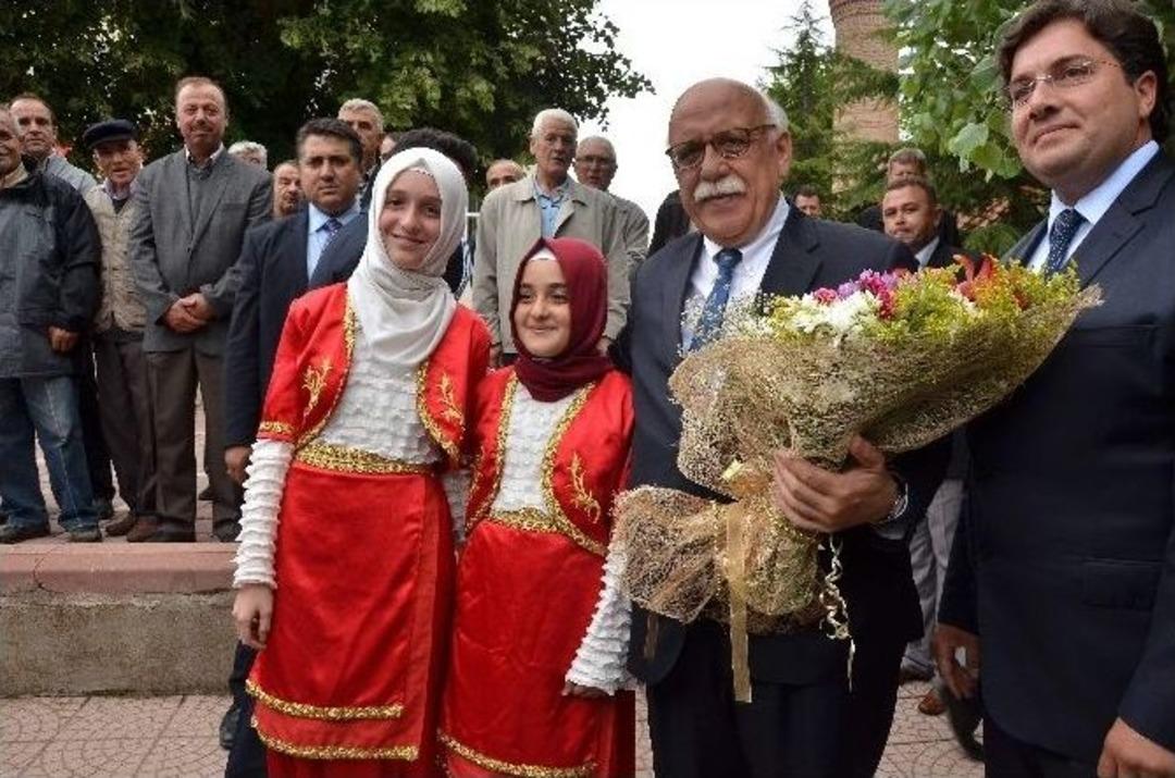 Bakan Avcı, Baba Ocağı&rsquo;ndan Kılı&ccedil;daroğlu&rsquo;na Y&uuml;klendi