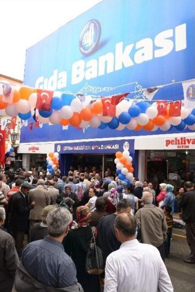 Çorum’da Belediye Gıda Bankası Hizmete Açıldı