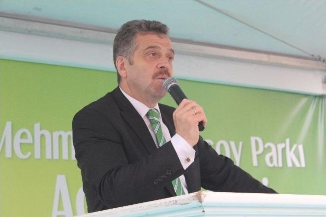 Gaziosmanpaşa&rsquo;da Mehmet Akif Ersoy Parkı Hizmete A&ccedil;ıldı