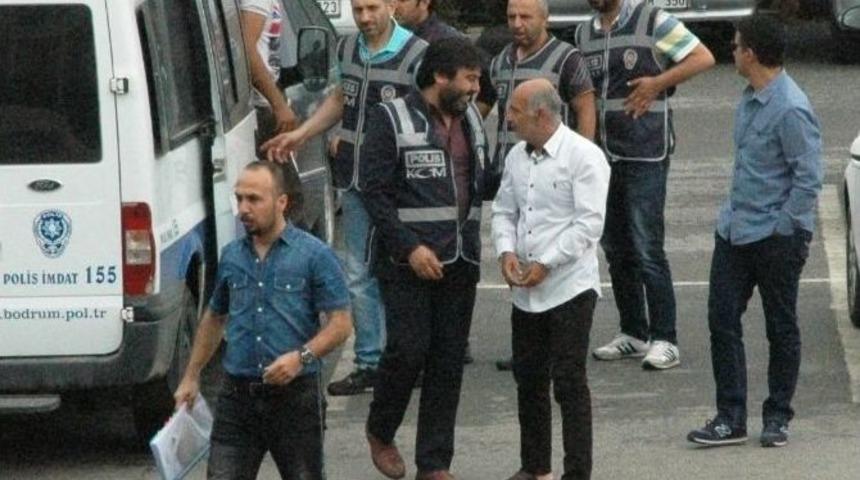 Minib&uuml;s&uuml; Arızalanan 5 Organizat&ouml;r 15 Ka&ccedil;ak İle Birlikte Yakalandı