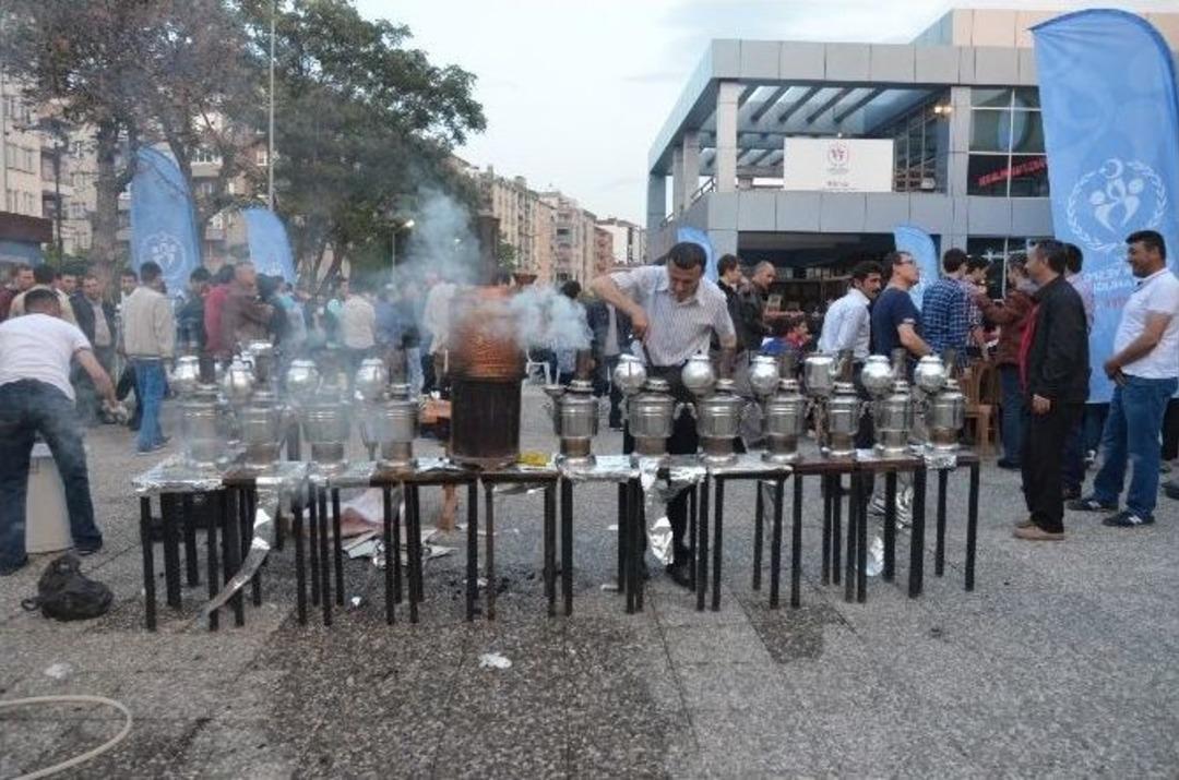 Bakan Kılı&ccedil; Bafra&rsquo;da Gen&ccedil;lerle Buluştu