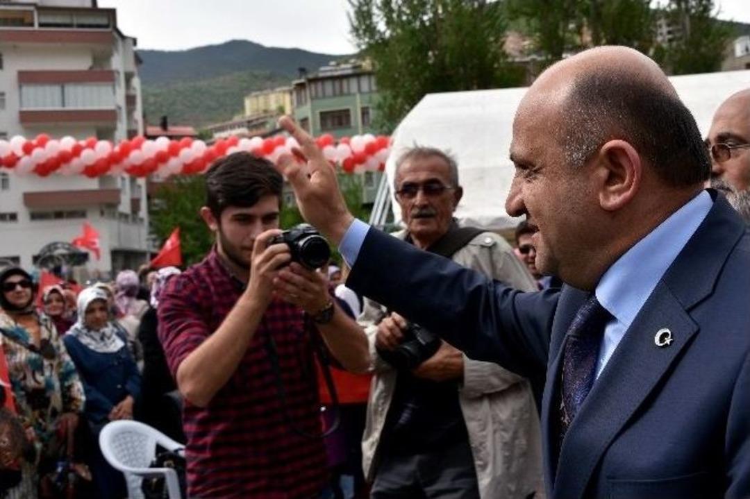 Bilim, Sanayi Ve Teknoloji Bakanı Fikri Işık G&uuml;m&uuml;şhane&rsquo;de