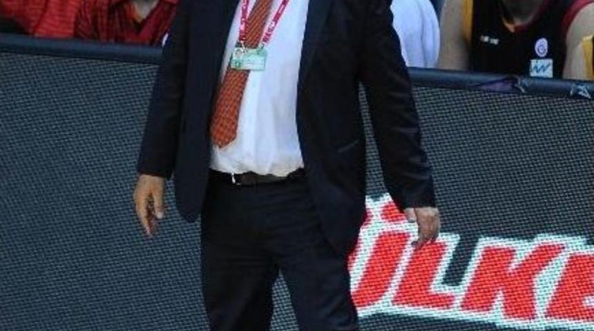 Fenerbah&ccedil;e &Uuml;lker Yarı Finalde