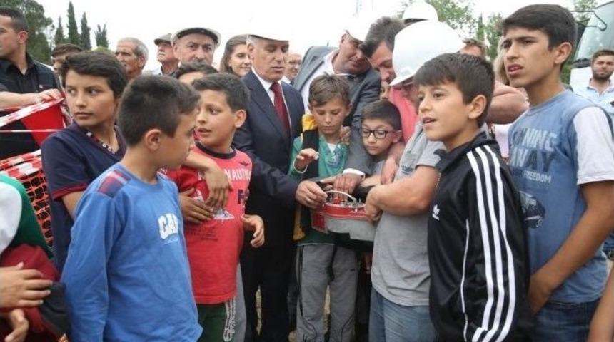 Yol&ccedil;atılı Gen&ccedil;ler Halı Sahaya Kavuşuyor