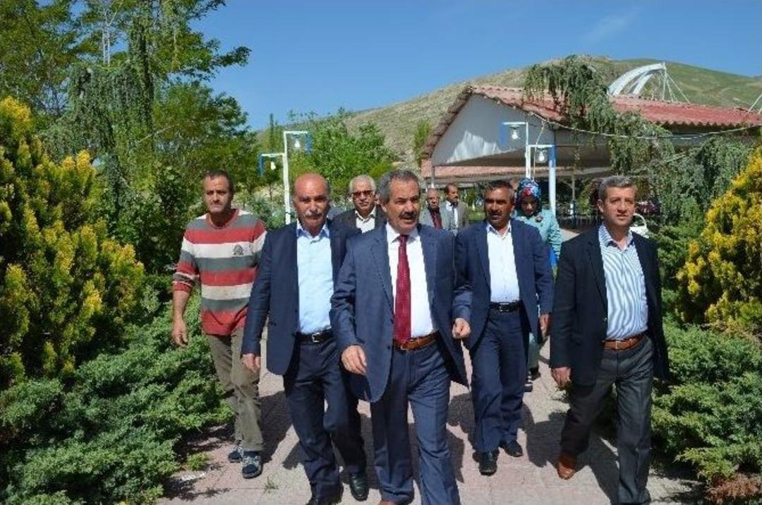 Başkan G&uuml;rsoy Ve Meclis &Uuml;yeleri &Ccedil;alışmaları İnceledi