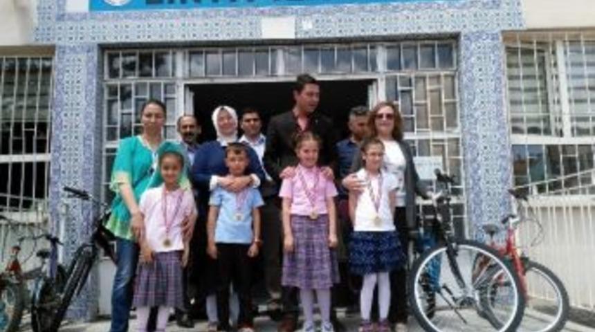K&uuml;tahya Linyit İlk&ouml;ğretim Okulun&rsquo;da &rsquo;ailemle Okuyorum&rsquo; Projesi