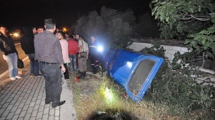 Muğla&rsquo;da Minib&uuml;s Askeri Araca &Ccedil;arptı: 1 &Ouml;l&uuml;, 3 Yaralı