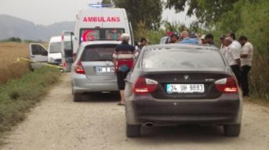 Kamyonette Başından Vurulmuş Olarak Bulundu